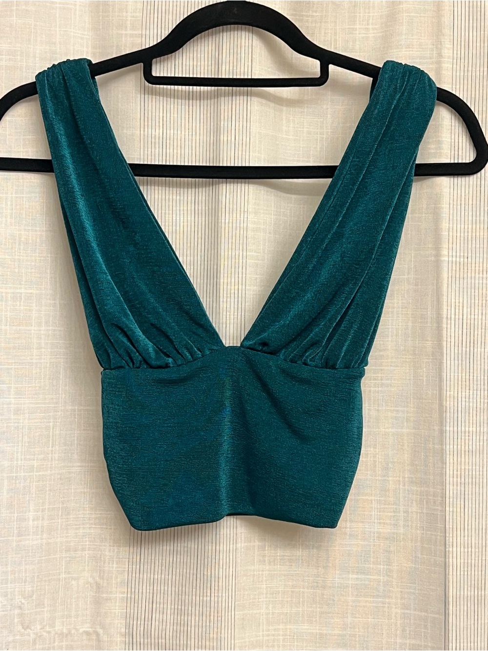 Emerald Green velvet-like top that is perfect for a date night or euro summer!